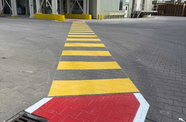 Veiligheidsmarkeringen op bedrijventerrein in regio Nijmegen