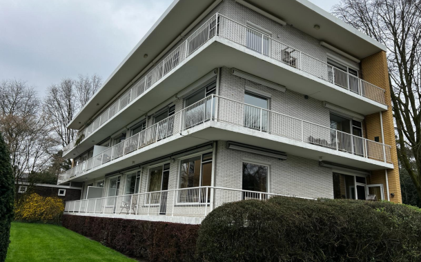 Renovatie balkonvloeren in Bussum met Triflex systemen