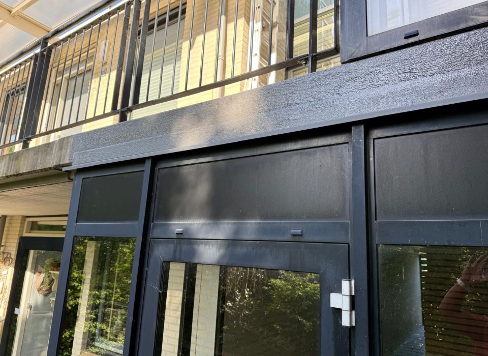 Afdichtingswerkzaamheden bij appartementencomplex Bennebroek