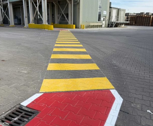 Veiligheidsmarkeringen op bedrijventerrein in regio Nijmegen